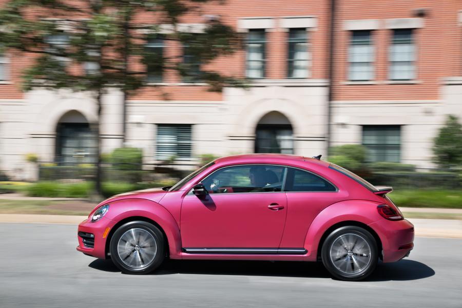  Volkswagen #PinkBeetle 2016 года  (фото 4 из 19)